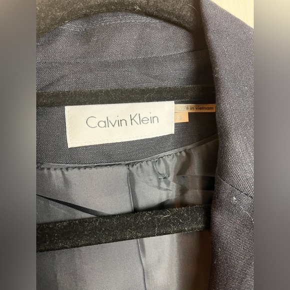 Calvin Klein navy Linen/Rayon blazer with gold buttons size 8 - Picture 2 of 5